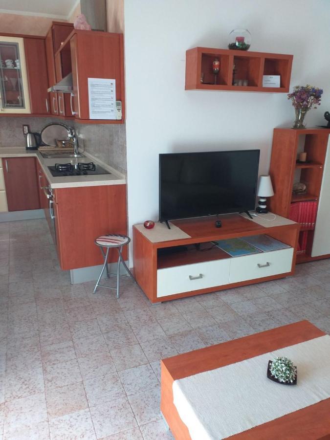 Ferienwohnung Lori Pula Exterior foto
